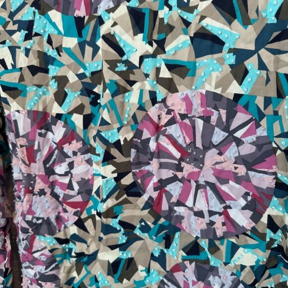 Diane Von Furstenberg Green Pink 100% Silk Abstract Print Beaded Over Top - M - Picture 8 of 8